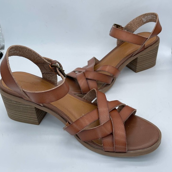 Universal Thread Shoes - Universal Thread Corrie Womens Size 7 Faux Brown Leather Block Heel Sandals